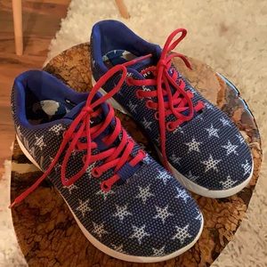 NoBull American flag trainer